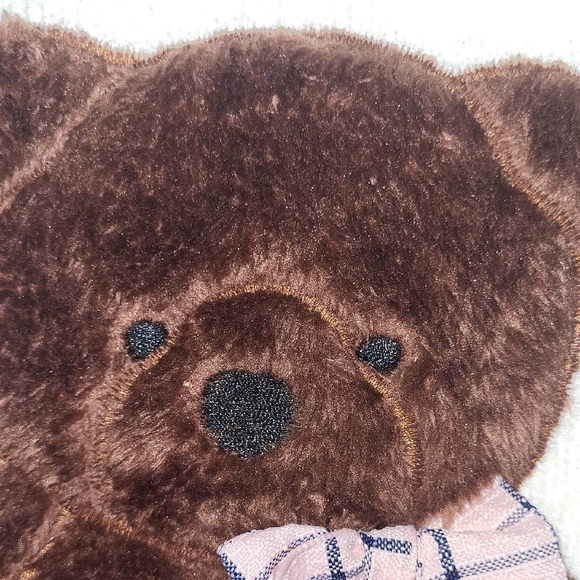 Off White Knit Sweater Showing TEDDY BEAR with Bow design. - Picture 6 of 13